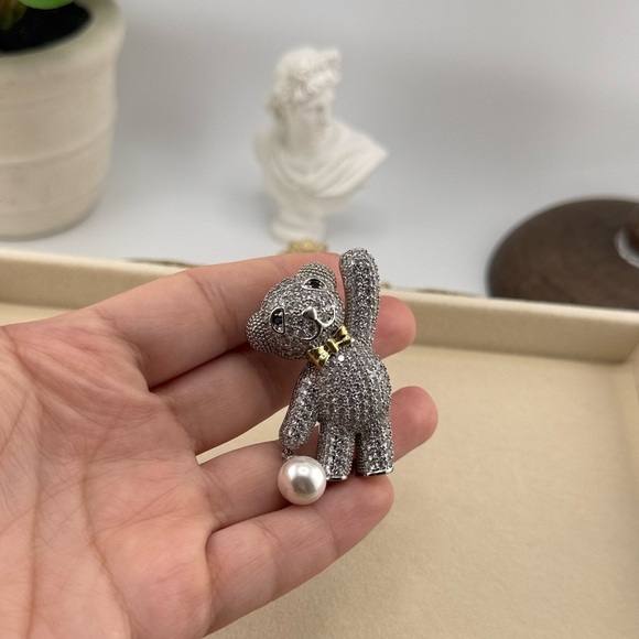 Anthropologie Silver and Gold Bear Brooch - Picture 5 of 5